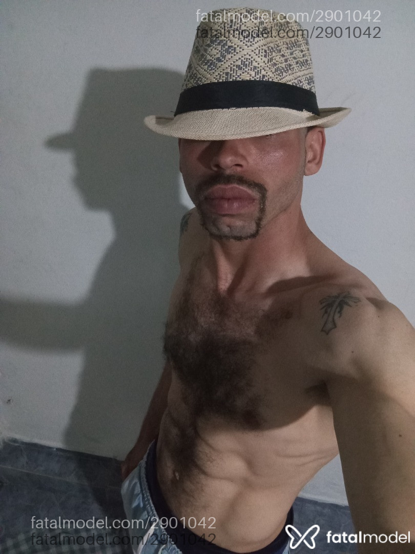 Acompanhante homem morena (o) de olhos castanhos em Curitiba - Rodrigo