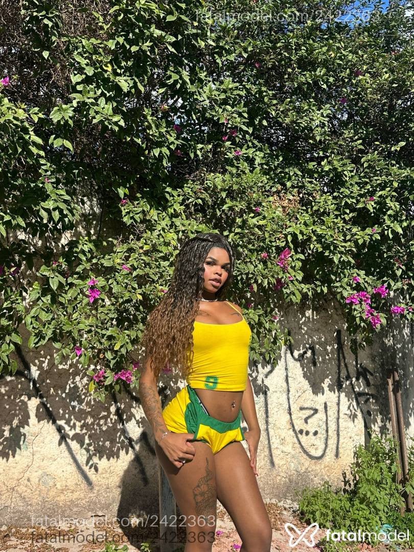 Acompanhante mulher trans morena (o) de olhos pretos em São Paulo - Moniky