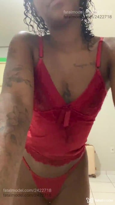 Acompanhante mulher morena (o) de olhos castanhos em Uberlândia - Isabelly Santos