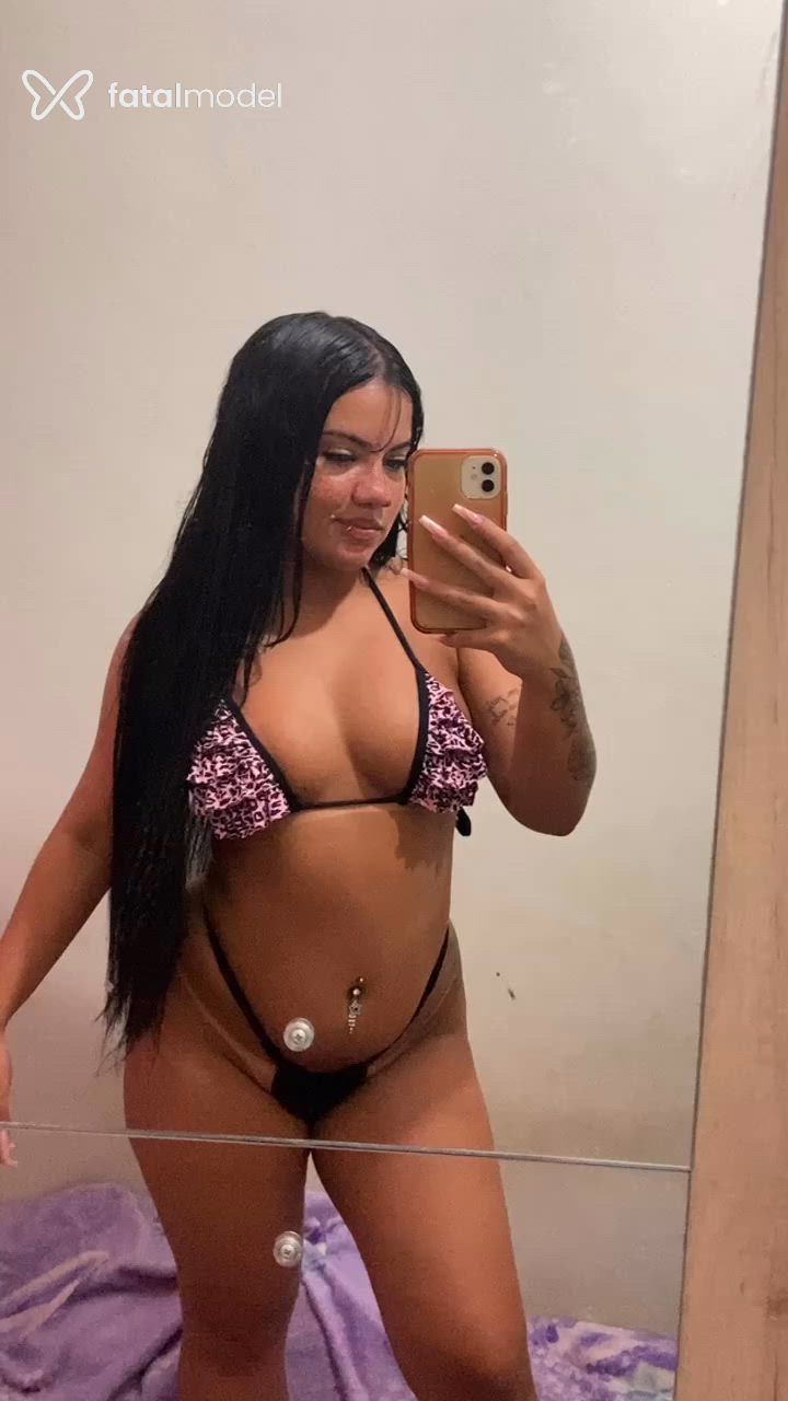 Acompanhante mulher morena (o) de olhos castanhos - Kayllaynne Machado