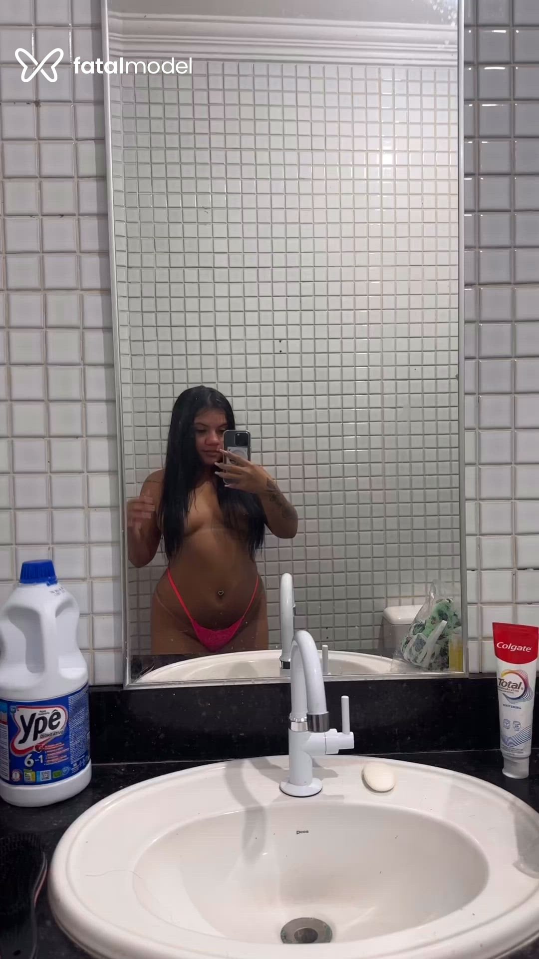 Acompanhante mulher morena (o) de olhos castanhos - Kayllaynne Machado