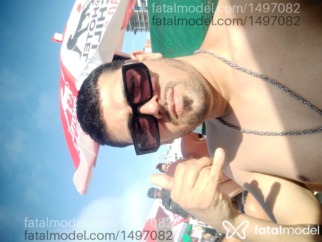 Acompanhante homem com cabelo castanho de olhos castanhos em Cabo Frio - Gustavo Souto