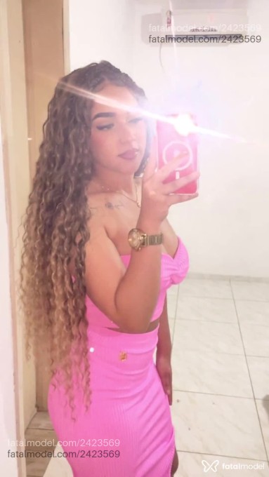 Acompanhante mulher com cabelo castanho de olhos castanhos - Luna Andrade Acompanhante mulher com cabelo castanho de olhos castanhos - Luna Andrade