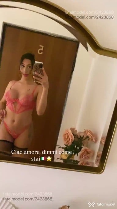 Acompanhante mulher trans com cabelo castanho de olhos castanhos em Virtual - Jully Katy