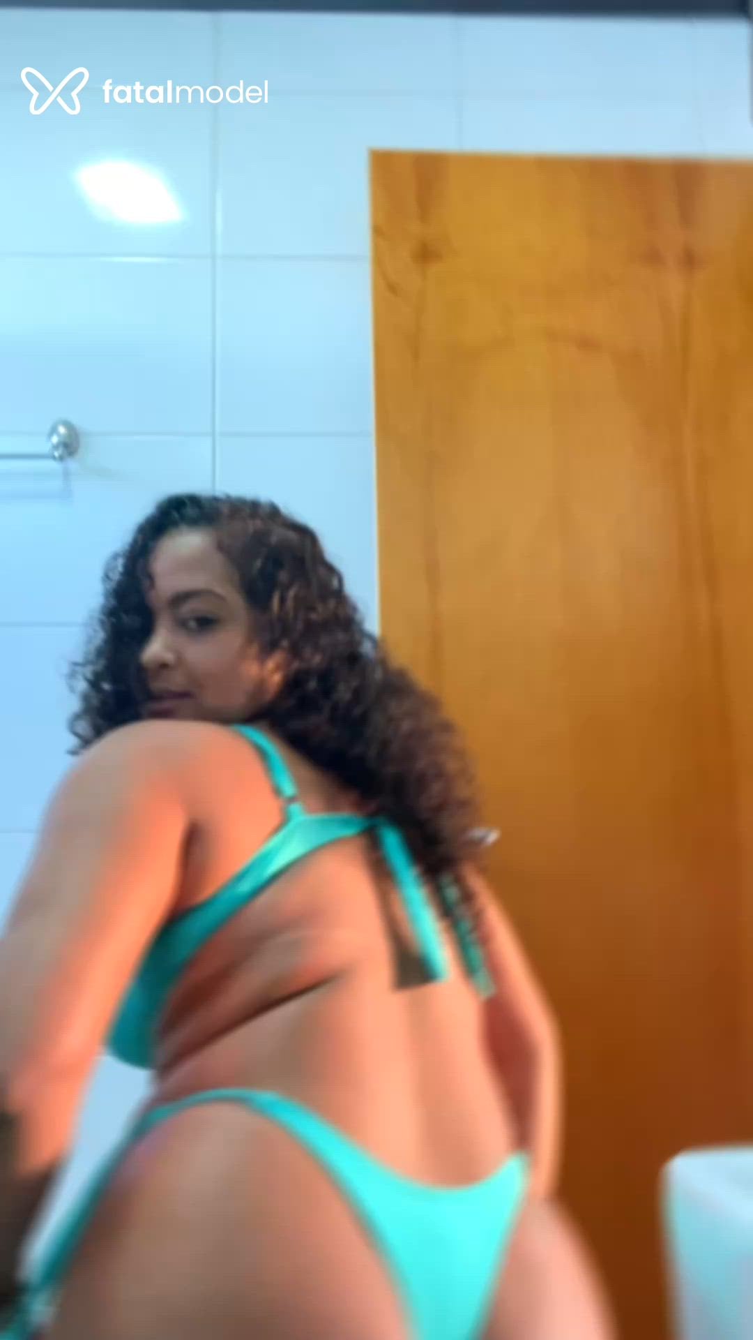 Acompanhante mulher morena (o) de olhos castanhos em Limeira - Gabi Salles