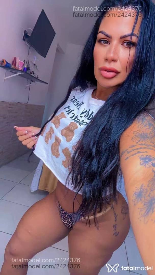 Acompanhante mulher morena (o) de olhos castanhos - Melissa Lacróss