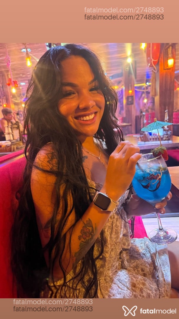 Acompanhante mulher com cabelo castanho de olhos castanhos em Paragominas Acompanhante mulher com cabelo castanho de olhos castanhos em Paragominas - ísis Lore
