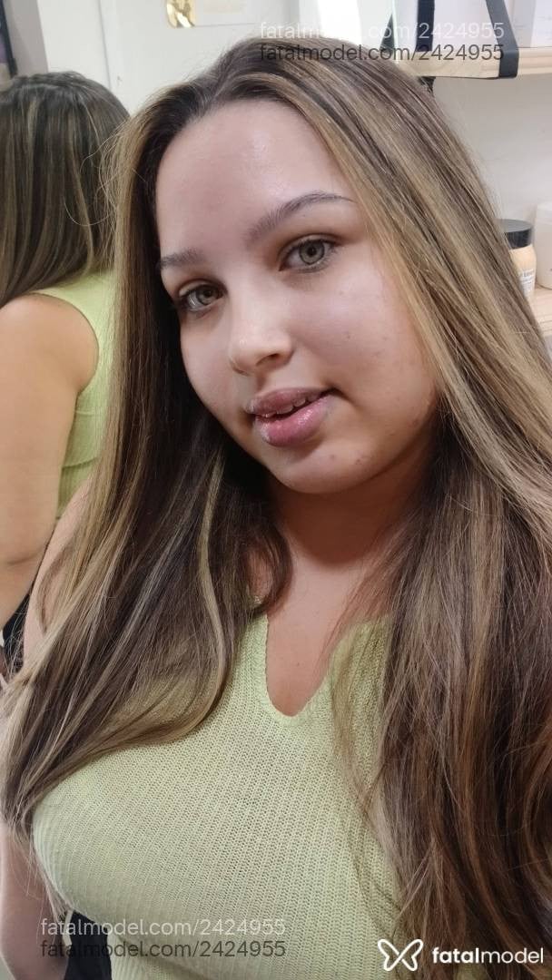 Acompanhante mulher loira (o) de olhos verdes - Larissa Ferreira