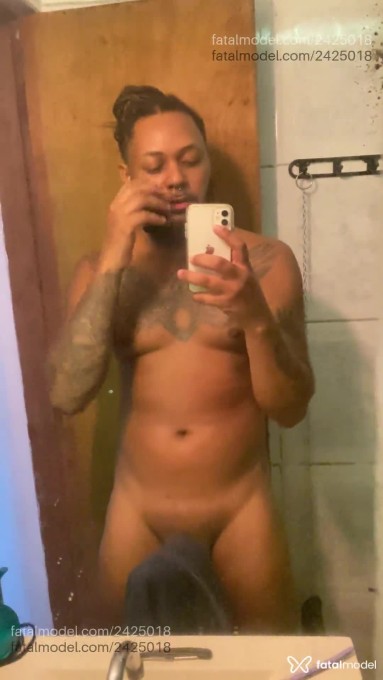 Acompanhante homem morena (o) de olhos castanhos - Kabidee