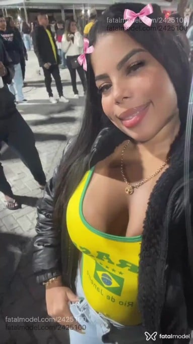 Acompanhante mulher morena (o) de olhos castanhos - Samira Acompanhante mulher morena (o) de olhos castanhos - Samira