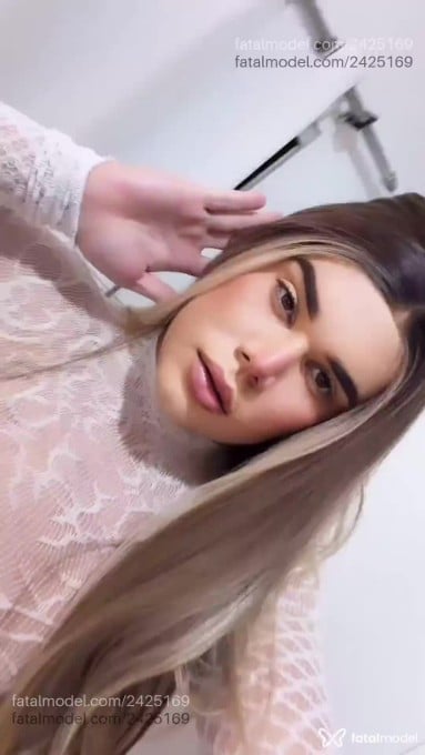 Acompanhante mulher trans loira (o) de olhos castanhos em Caruaru Acompanhante mulher trans loira (o) de olhos castanhos em Caruaru - Maria Clara