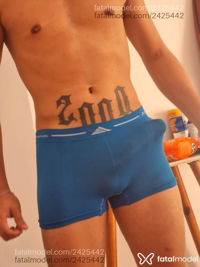 Acompanhante homem morena (o) de olhos castanhos em Uberlândia - Erick Bueno