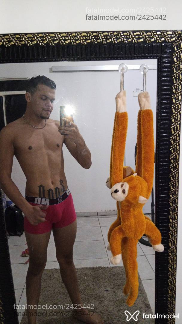 Acompanhante homem morena (o) de olhos castanhos em Uberlândia - Erick Bueno