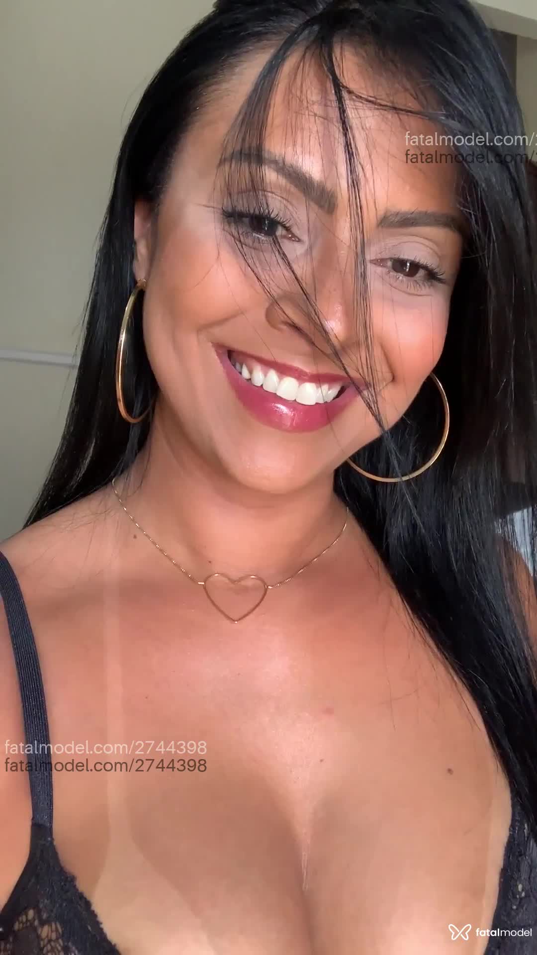 Acompanhante mulher morena (o) de olhos castanhos em Taubaté - Carolina Porto