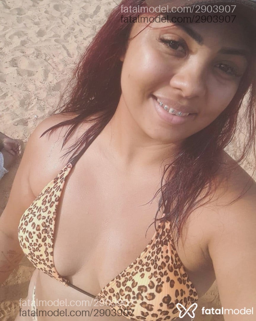 Acompanhante mulher ruiva (o) de olhos castanhos em Sinop - Hello