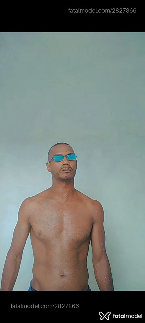 Acompanhante homem com cabelo castanho de olhos pretos em Praia Grande - Victor Albuquerque