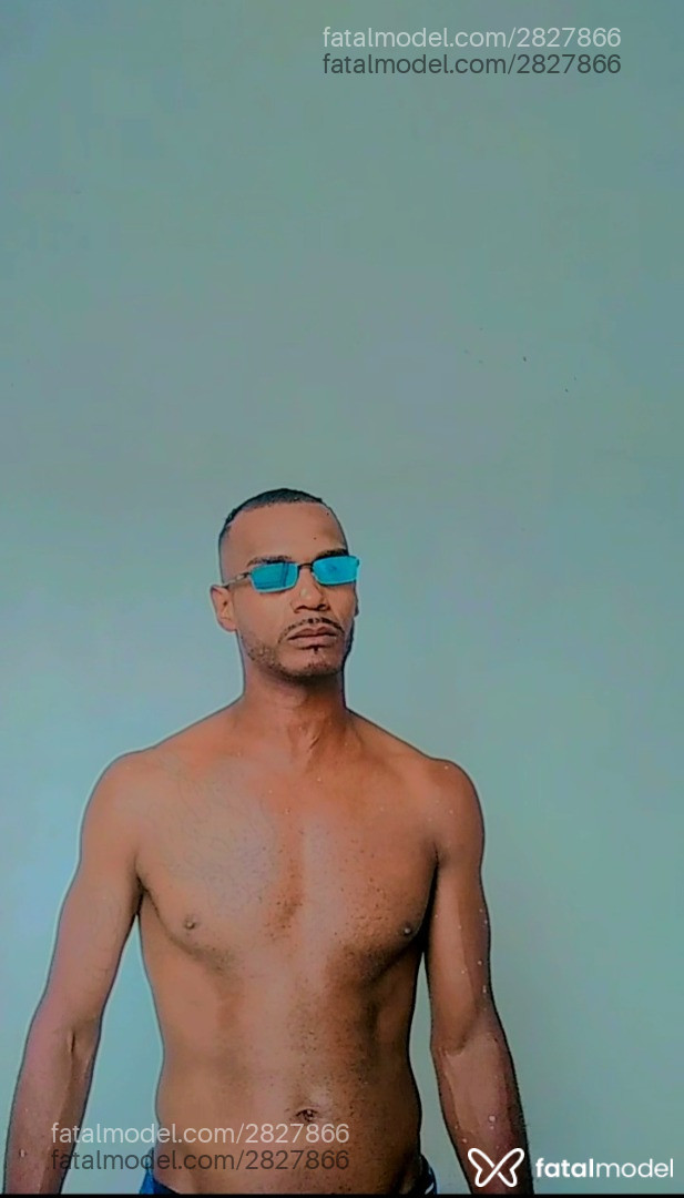 Acompanhante homem com cabelo castanho de olhos pretos em Praia Grande - Victor Albuquerque