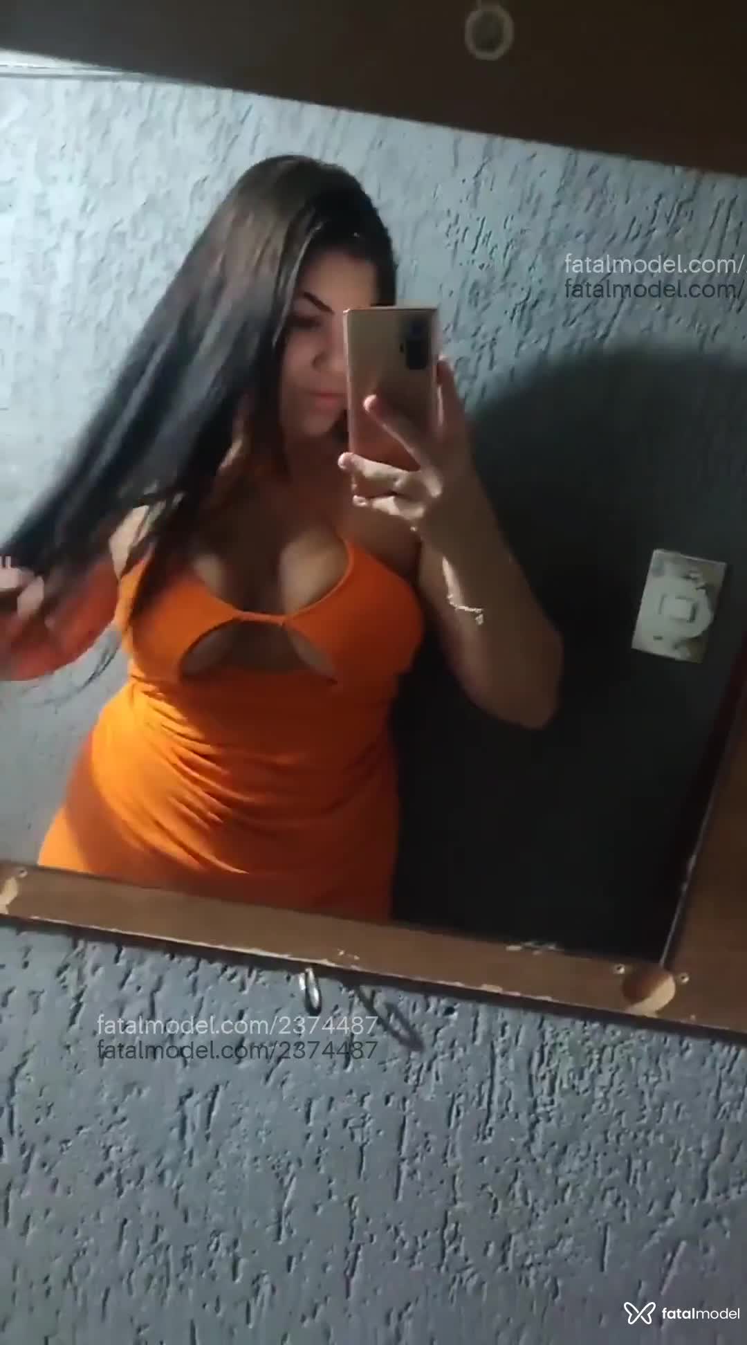 Acompanhante mulher morena (o) de olhos castanhos em São Paulo - Bella