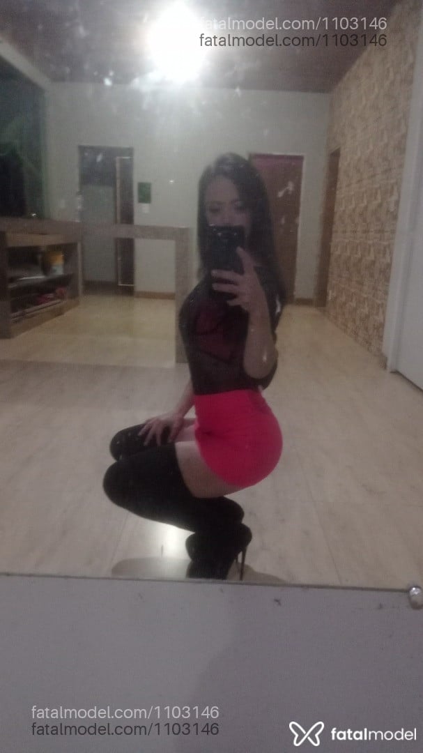 Acompanhante mulher com cabelo castanho de olhos castanhos em São João Del Rei Acompanhante mulher com cabelo castanho de olhos castanhos em São João Del Rei - Paula Vital