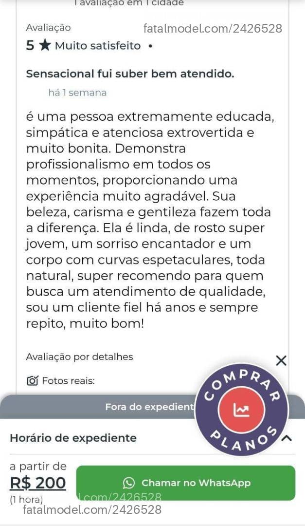 Acompanhante mulher trans com cabelo castanho de olhos castanhos - Morena Bomboom