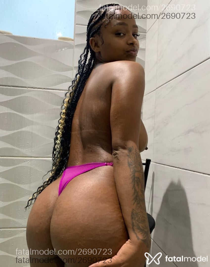 Acompanhante mulher morena (o) de olhos castanhos em Rio de Janeiro - Raissa
