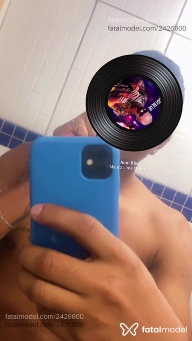 Acompanhante homem morena (o) de olhos pretos em Virtual - Denis colares