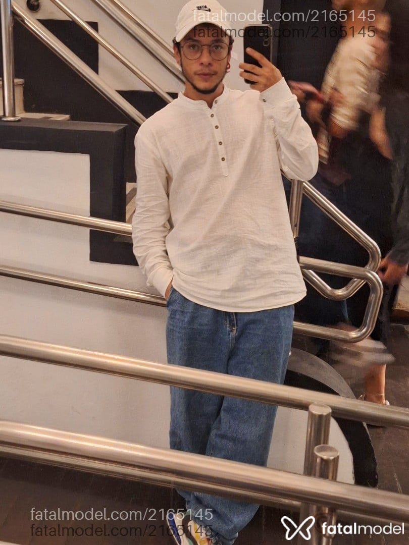 Acompanhante homem trans com cabelo castanho de olhos castanhos em Rio de Janeiro - Bragi