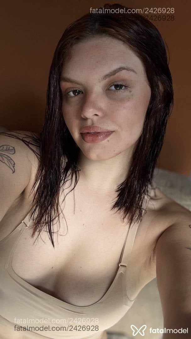 Acompanhante mulher ruiva (o) de olhos castanhos em Virtual - Nicolexxx
