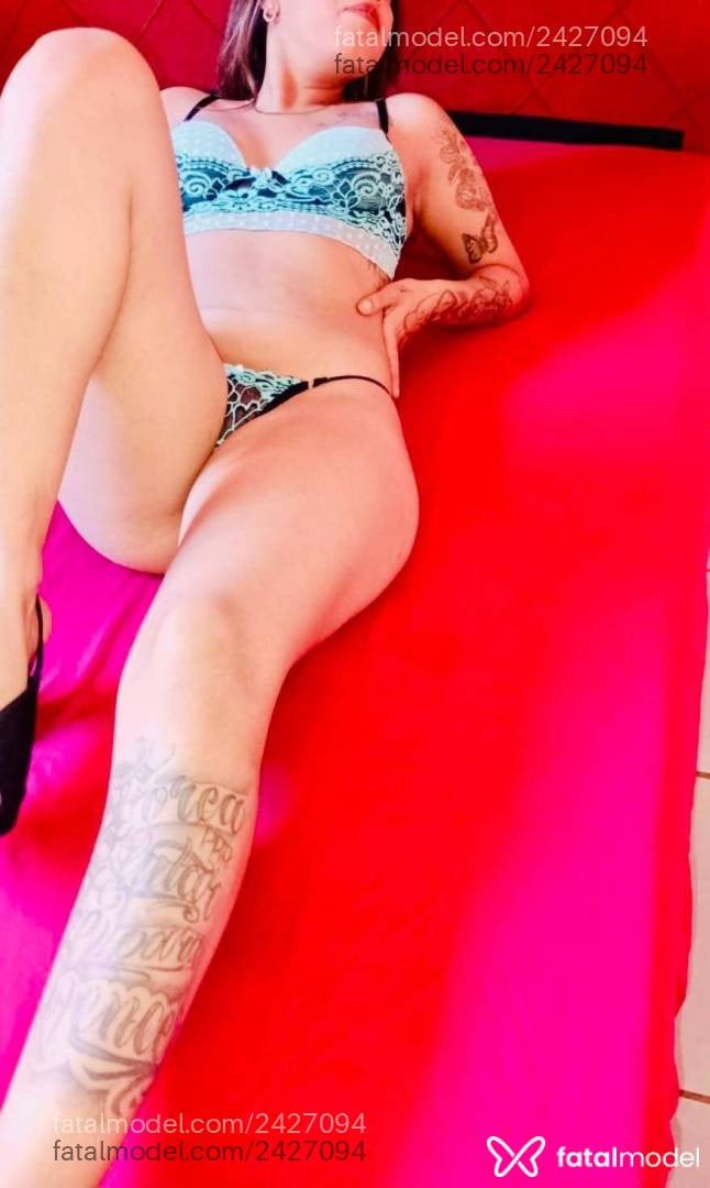 Acompanhante mulher com cabelo castanho de olhos castanhos - Maluzinha