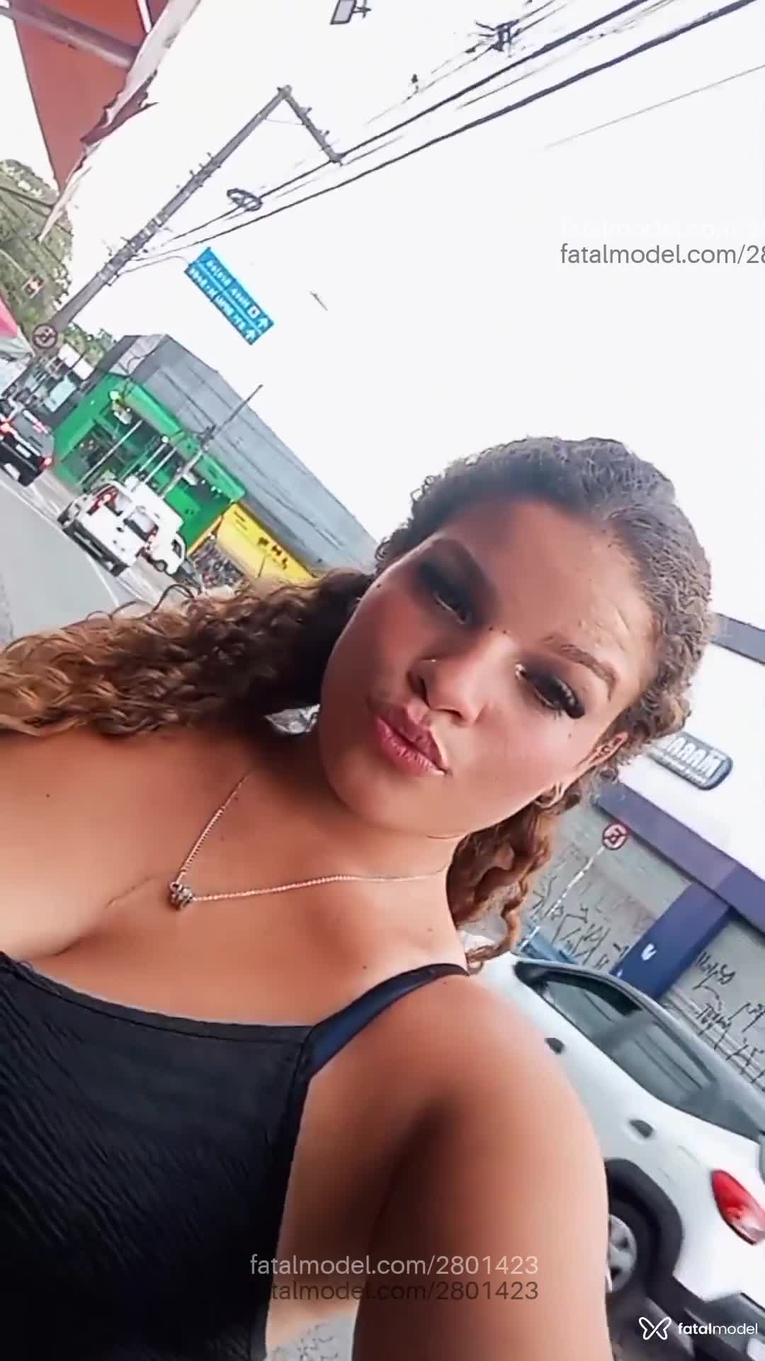 Acompanhante mulher loira (o) de olhos castanhos em São Paulo - Loirinhacavala