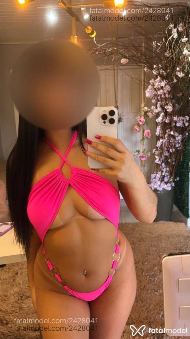 Acompanhante mulher morena (o) de olhos castanhos - Brenda