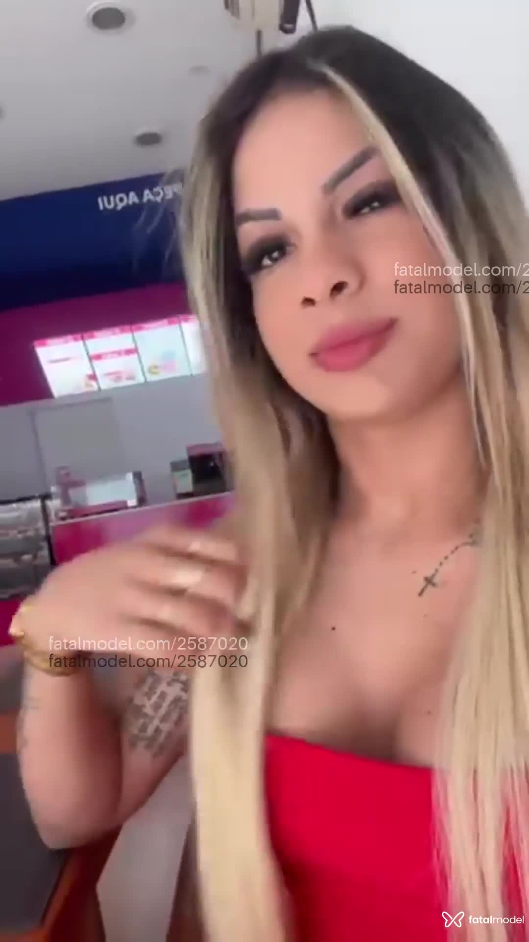 Acompanhante mulher loira (o) de olhos pretos em São Paulo - Bruna Monteiro