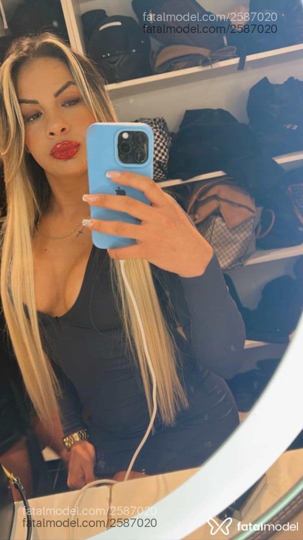 Acompanhante mulher loira (o) de olhos pretos em São Paulo - Bruna Monteiro
