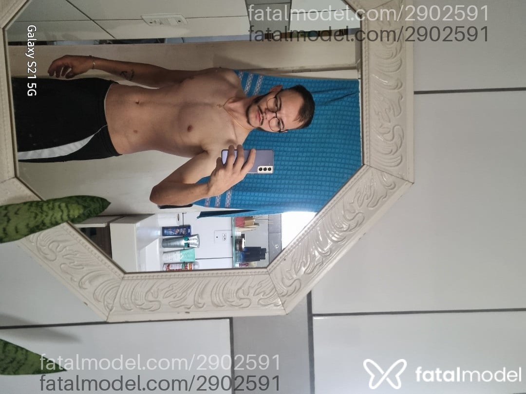 Acompanhante homem loira (o) de olhos castanhos em Toledo Acompanhante homem loira (o) de olhos castanhos em Toledo - Jhony