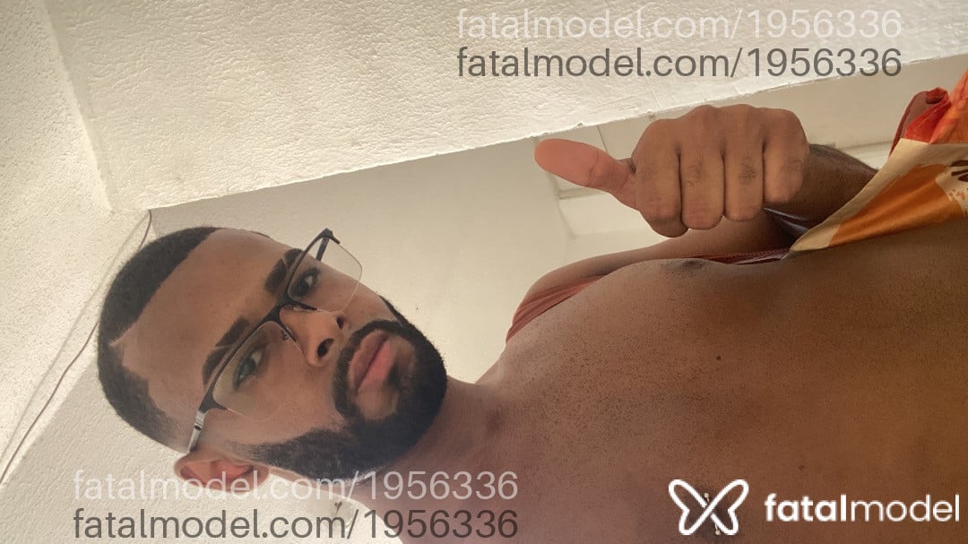 Acompanhante homem morena (o) de olhos pretos em Rio de Janeiro - SALLES