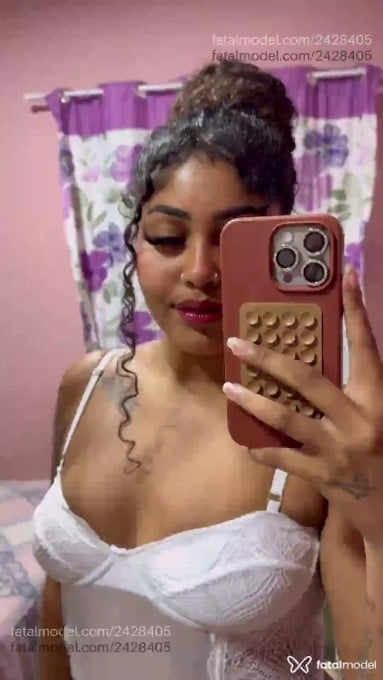 Acompanhante mulher morena (o) de olhos castanhos em Limoeiro do Norte - Luísa Castro