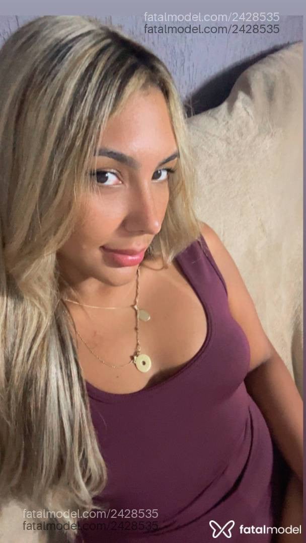 Acompanhante mulher loira (o) de olhos castanhos - Mylena Santos