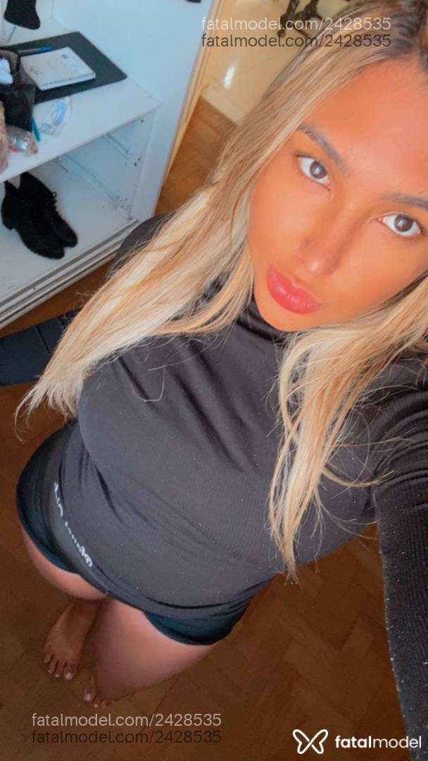 Acompanhante mulher loira (o) de olhos castanhos em Petrópolis - Mylena Santos