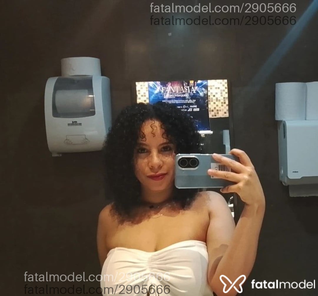 Acompanhante mulher morena (o) de olhos castanhos em São Paulo Acompanhante mulher morena (o) de olhos castanhos em São Paulo - Foxwhiteoficial