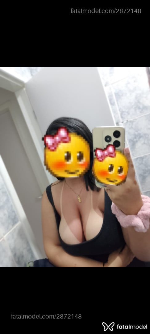Acompanhante mulher com cabelo castanho de olhos castanhos - Alice Borges Acompanhante mulher com cabelo castanho de olhos castanhos - Alice Borges