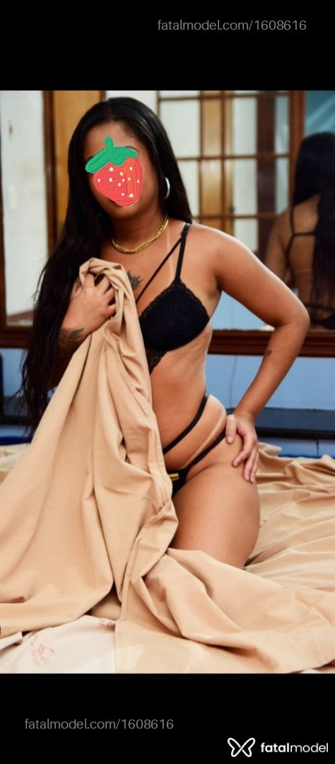 Acompanhante mulher morena (o) de olhos pretos em Leopoldina - Chayene