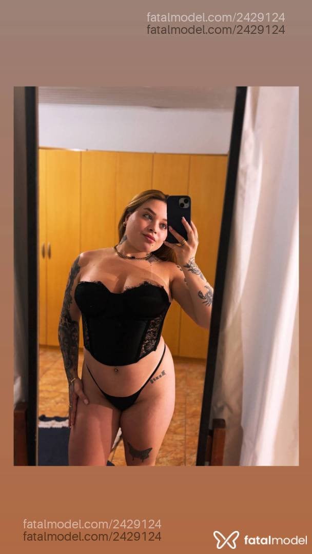 Acompanhante mulher ruiva (o) de olhos azuis - Jhade