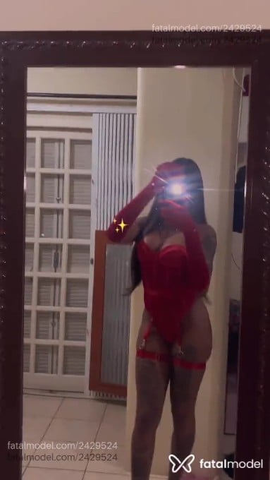 Acompanhante mulher trans morena (o) de olhos pretos em Florianópolis Acompanhante mulher trans morena (o) de olhos pretos em Florianópolis - Ninfetaaaa