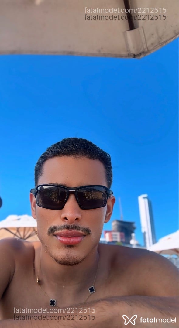 Acompanhante homem morena (o) de olhos pretos em Fortaleza - Lucas