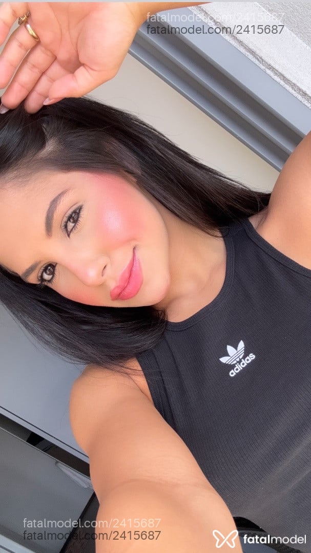 Acompanhante mulher morena (o) de olhos castanhos em Goiânia - Lara