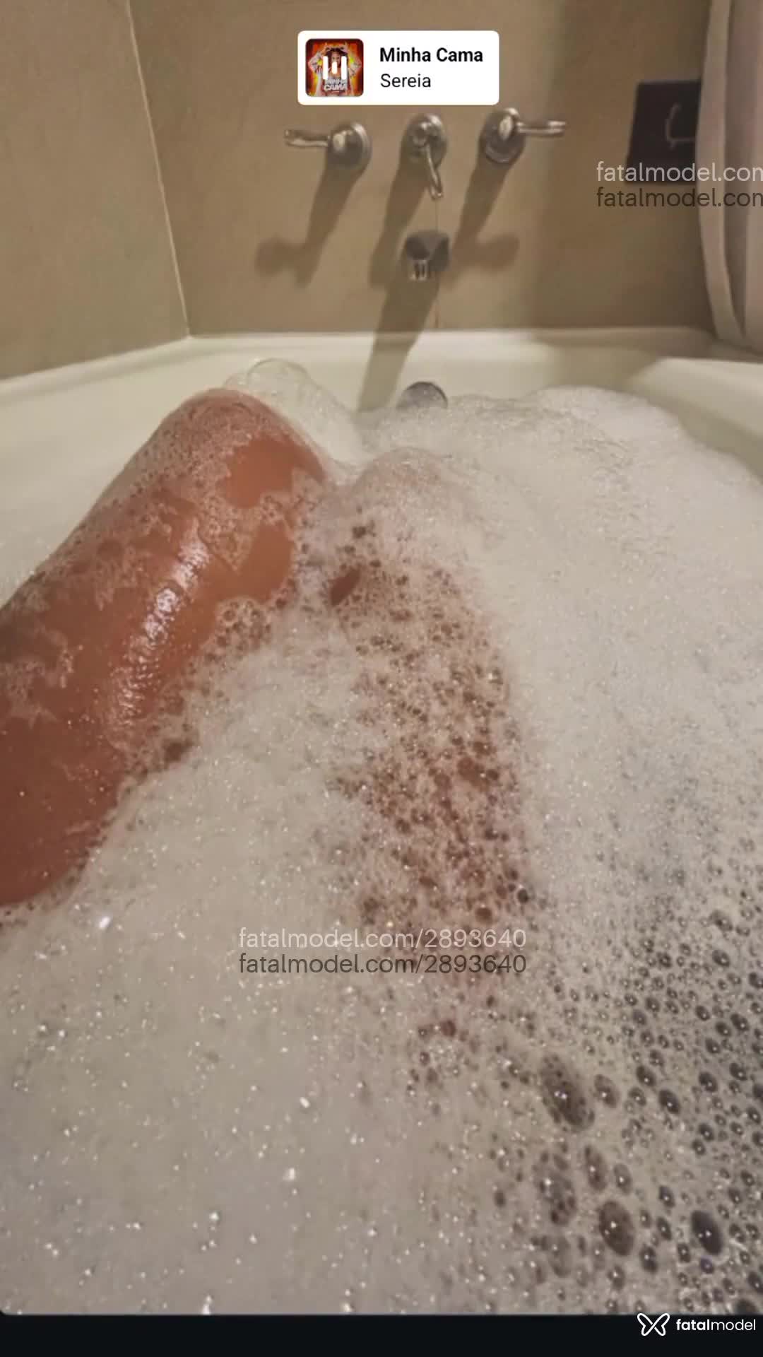 Acompanhante mulher com cabelo colorido de olhos castanhos em João Pessoa Acompanhante mulher com cabelo colorido de olhos castanhos em João Pessoa - Eduarda Oliveira