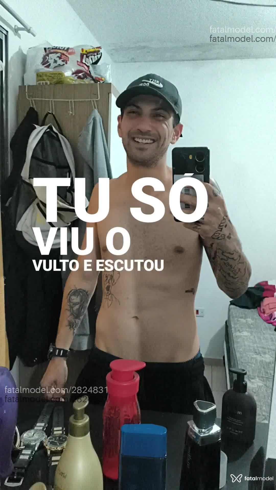 Acompanhante homem com cabelo castanho de olhos castanhos em Virtual - Junior Soares