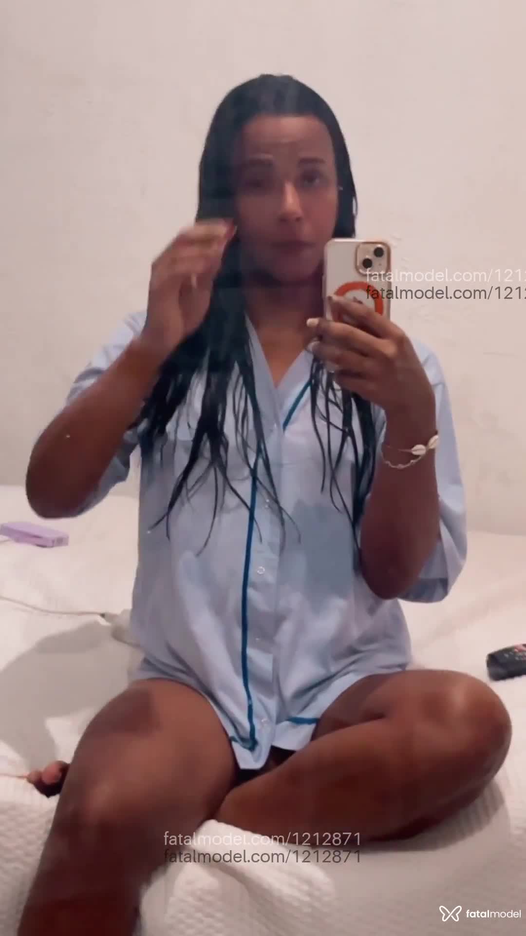 Acompanhante mulher trans morena (o) de olhos pretos - Oliver Acompanhante mulher trans morena (o) de olhos pretos - Oliver