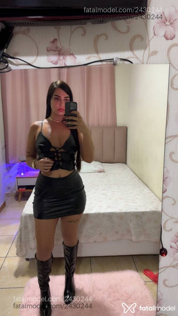 Acompanhante mulher com cabelo castanho de olhos castanhos - Bianca