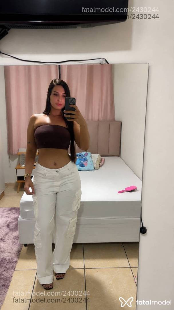 Acompanhante mulher com cabelo castanho de olhos castanhos - Bianca